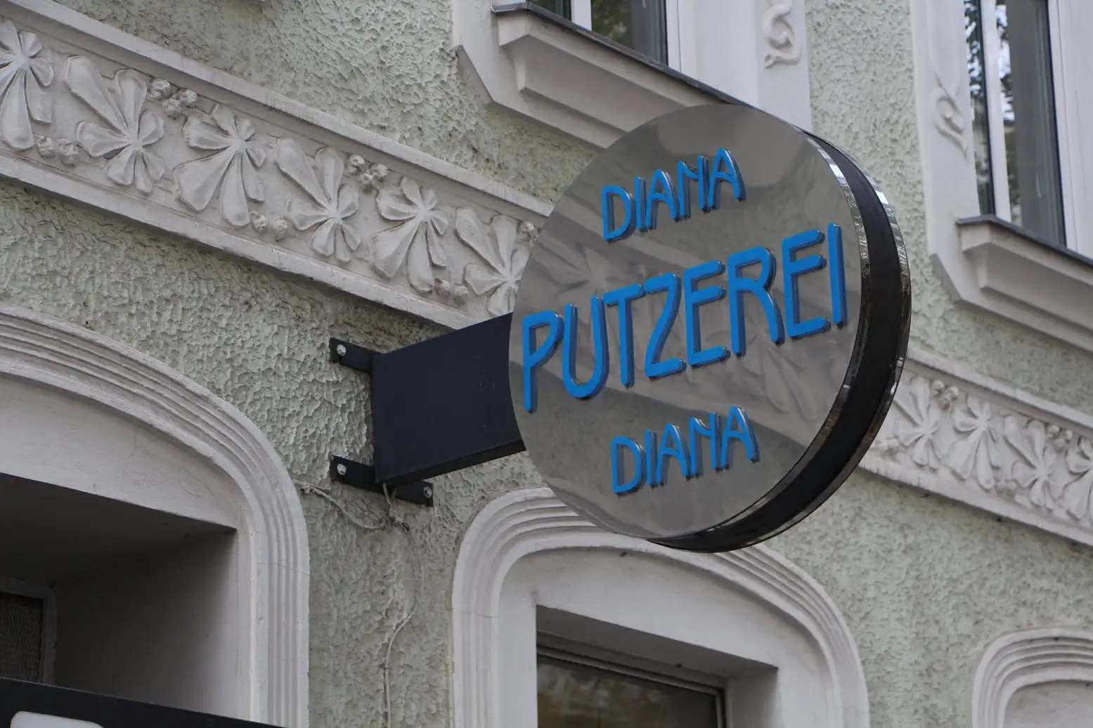 Putzerei Diana – Ihre professionelle Kleiderreinigung für hochwertige Textilien